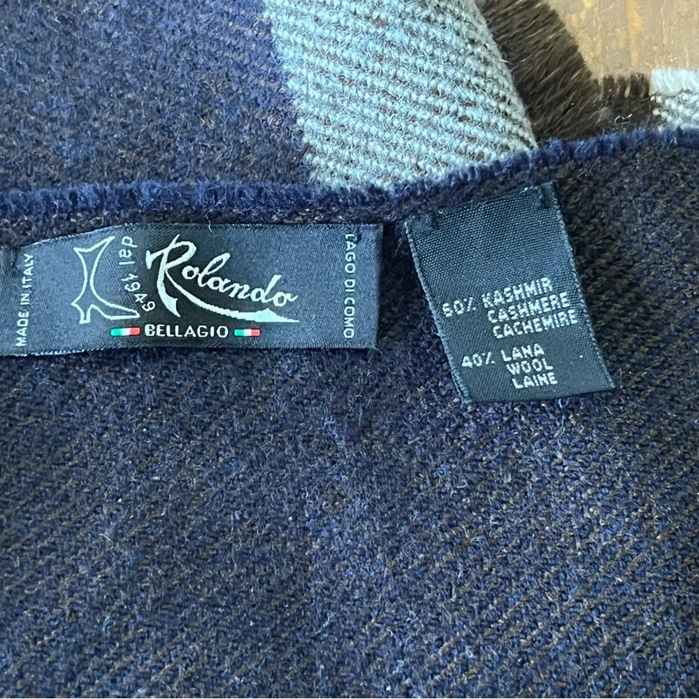 Rolando Bellagio grey scarf Cashmere Silk Wool Blend Made in Italy.